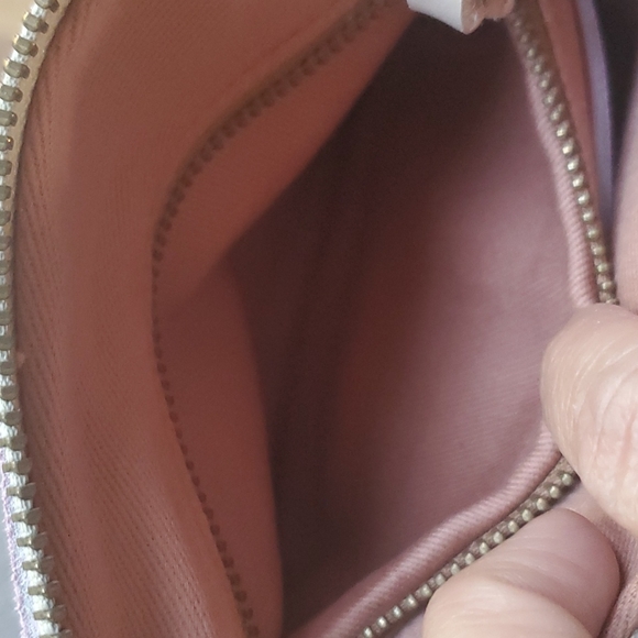 Able Local + Global wristlet - Picture 4 of 6